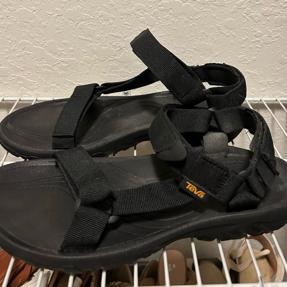 Teva Men’s Hurricane 4 Sandal, Black, 10